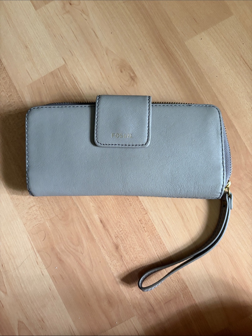 Fossil Light Gray Wristlet Zip Wallet with Strap